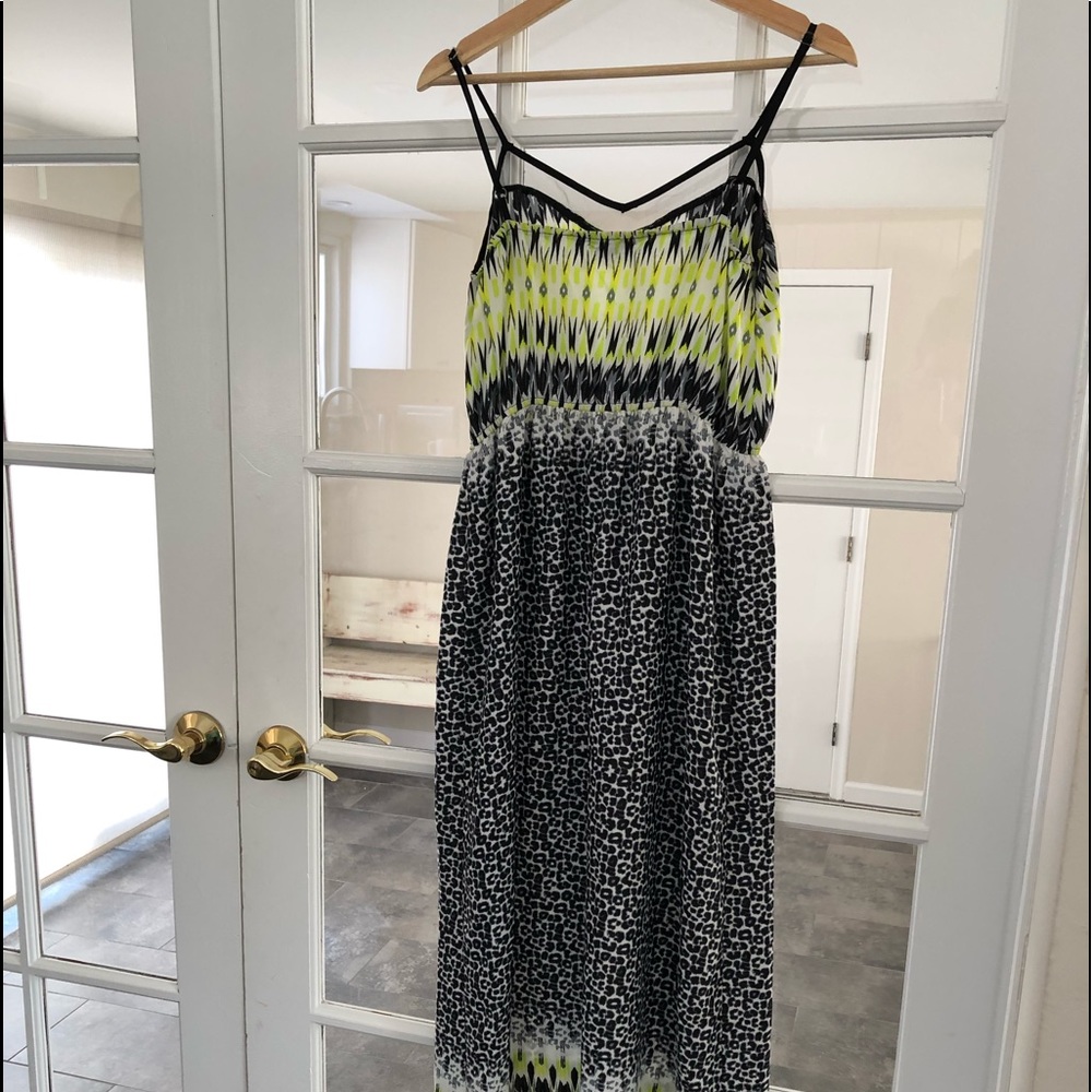 ⬇️⬇️REDUCED⬇️⬇️Maxi dress